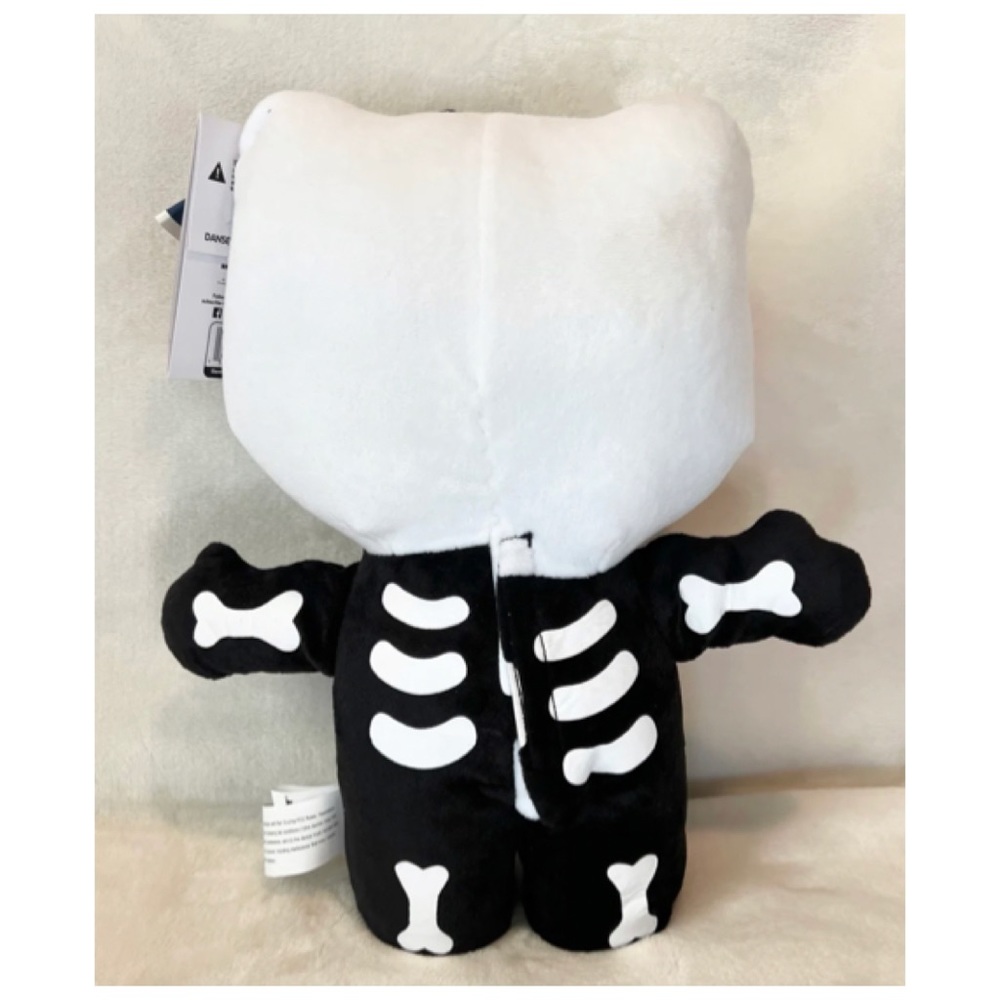 NEW Hello Kitty Halloween Dancing Skeleton Side Stepper "Harpsi" ๐ - Picture 4 of 5